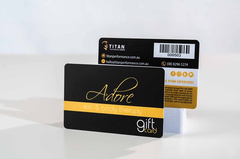 Ưu Điểm Nổi Bật Khi In Name Card Nhựa