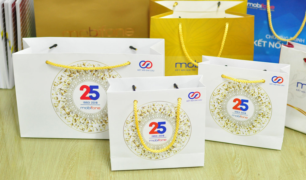 In túi đựng quà tặng doanh nghiệp