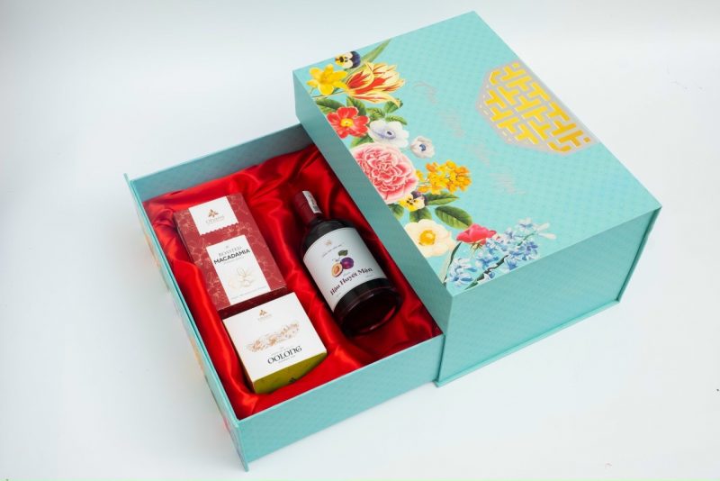 in hộp giấy đựng quà Tết HCM