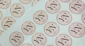 dich-vu-in-decal-quan-1